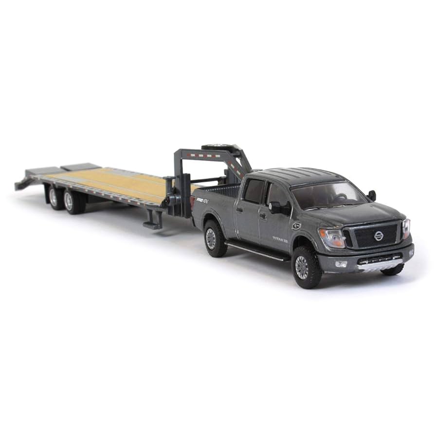 Greenlight 32190-C Hitch & Tow Series 19-2018 Nissan Titan